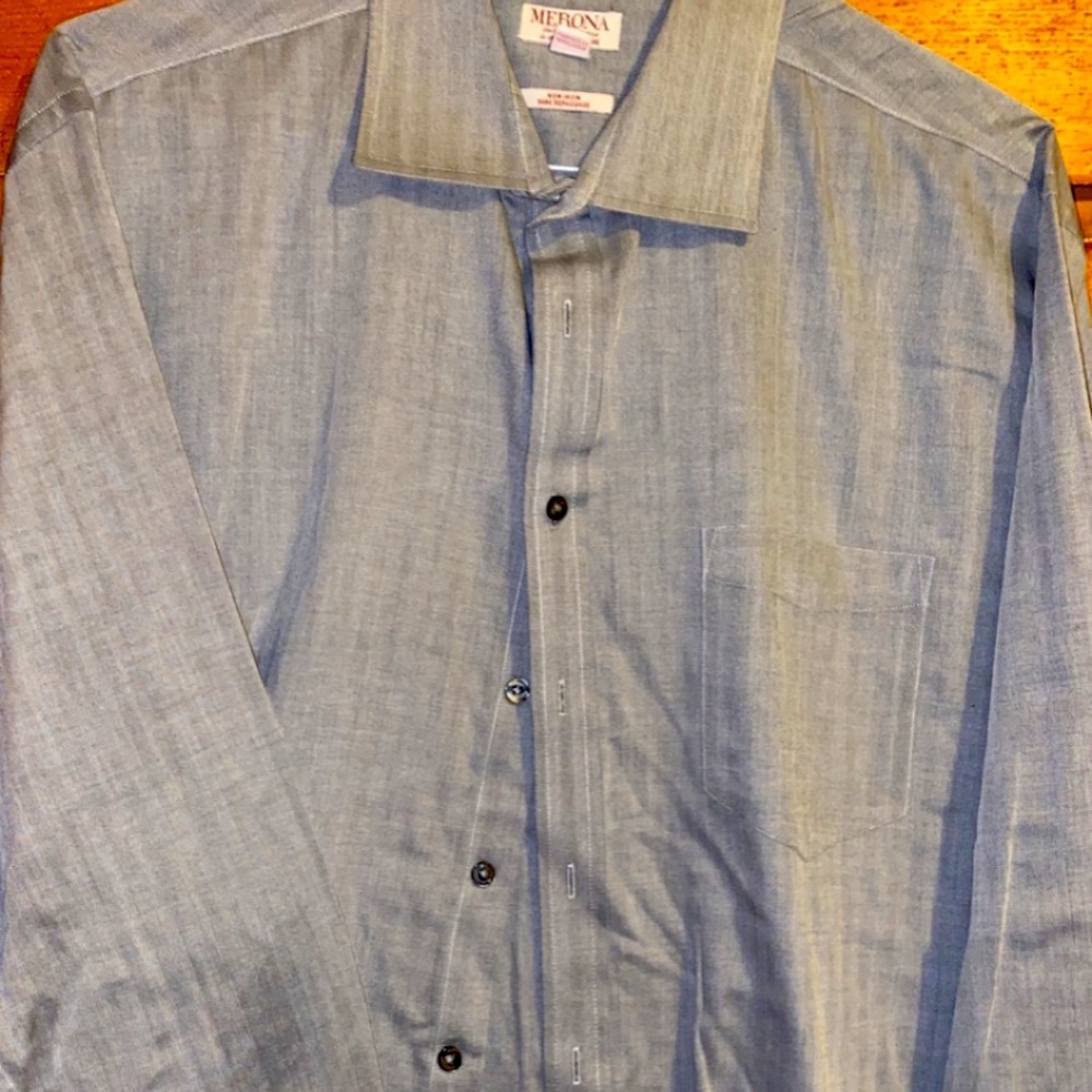 Like new condition and dry cleaned